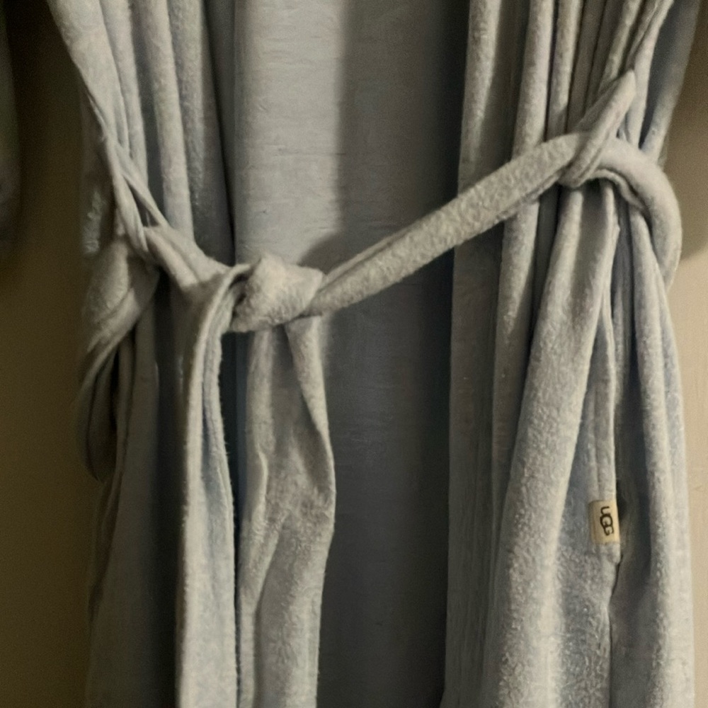 Ugg Lightweight Robe - image 4